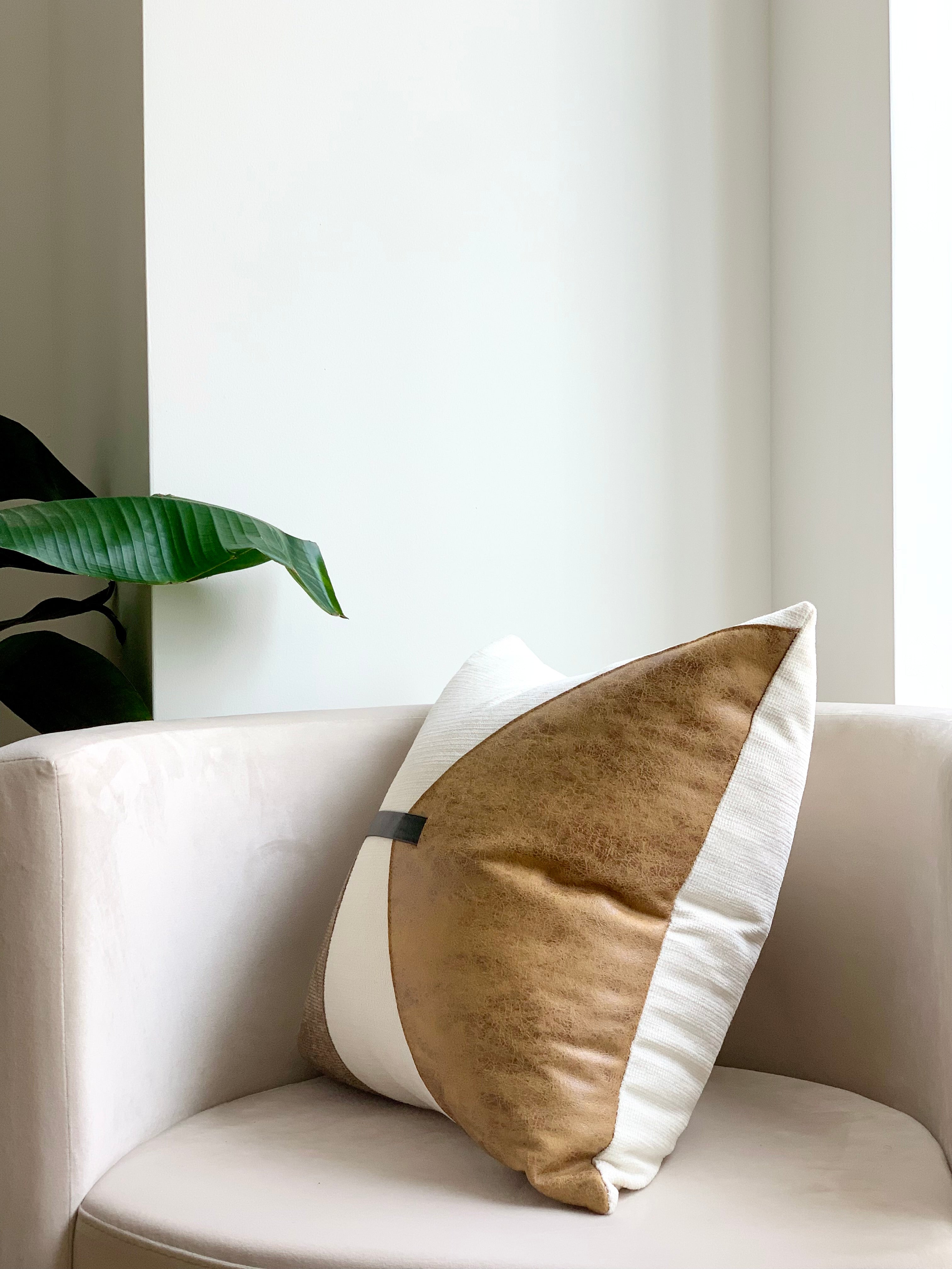 GeoModa Throw Pillow Cover